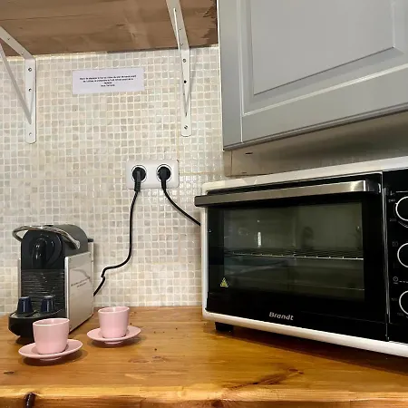 Apartment La Courette - T2 Parking Gratuit Nimes